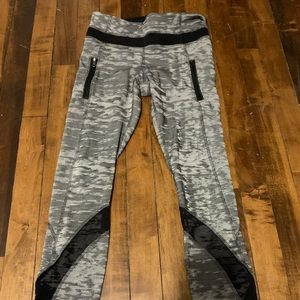 Patterned lulu leggings